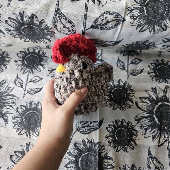 Crochet Mini Rooster Chicken Amigurumi Plushie - Picture 5 of 8